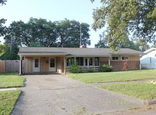 1833 Windsor Ln, Flint, MI 48507