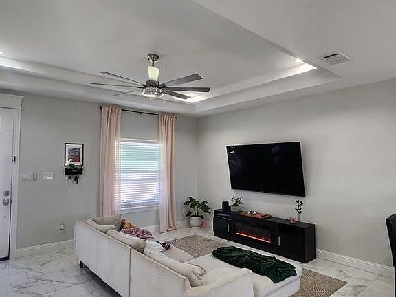 5th image of 1812 Old Pioneer Rd