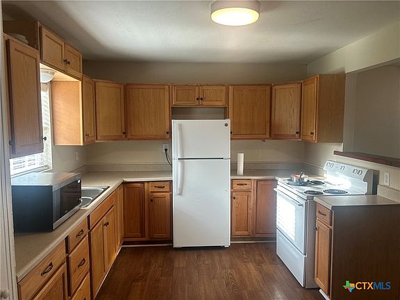 4th image of 601 Avenue C