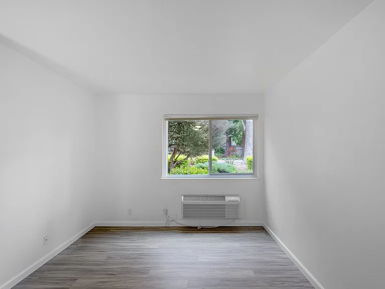 Macara Gardens Apartments — Photo 16