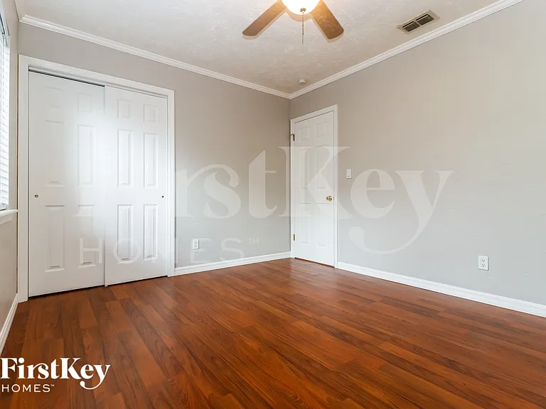 3113 Union St N — Photo 16