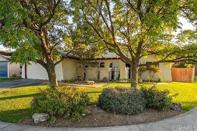 1st image of 595 Golden Meadow Dr