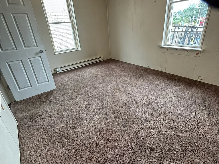 984 Jefferson Ave #6 — Photo 3