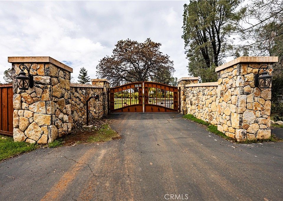 1st image of 18501 Rustic Ridge Rd