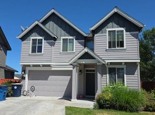 306 NW 29th St, Redmond, OR 97756