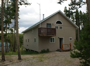 2 4th St, Arlington, WY 82083
