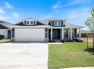 608 Caladium Dr, Yukon, OK 73099