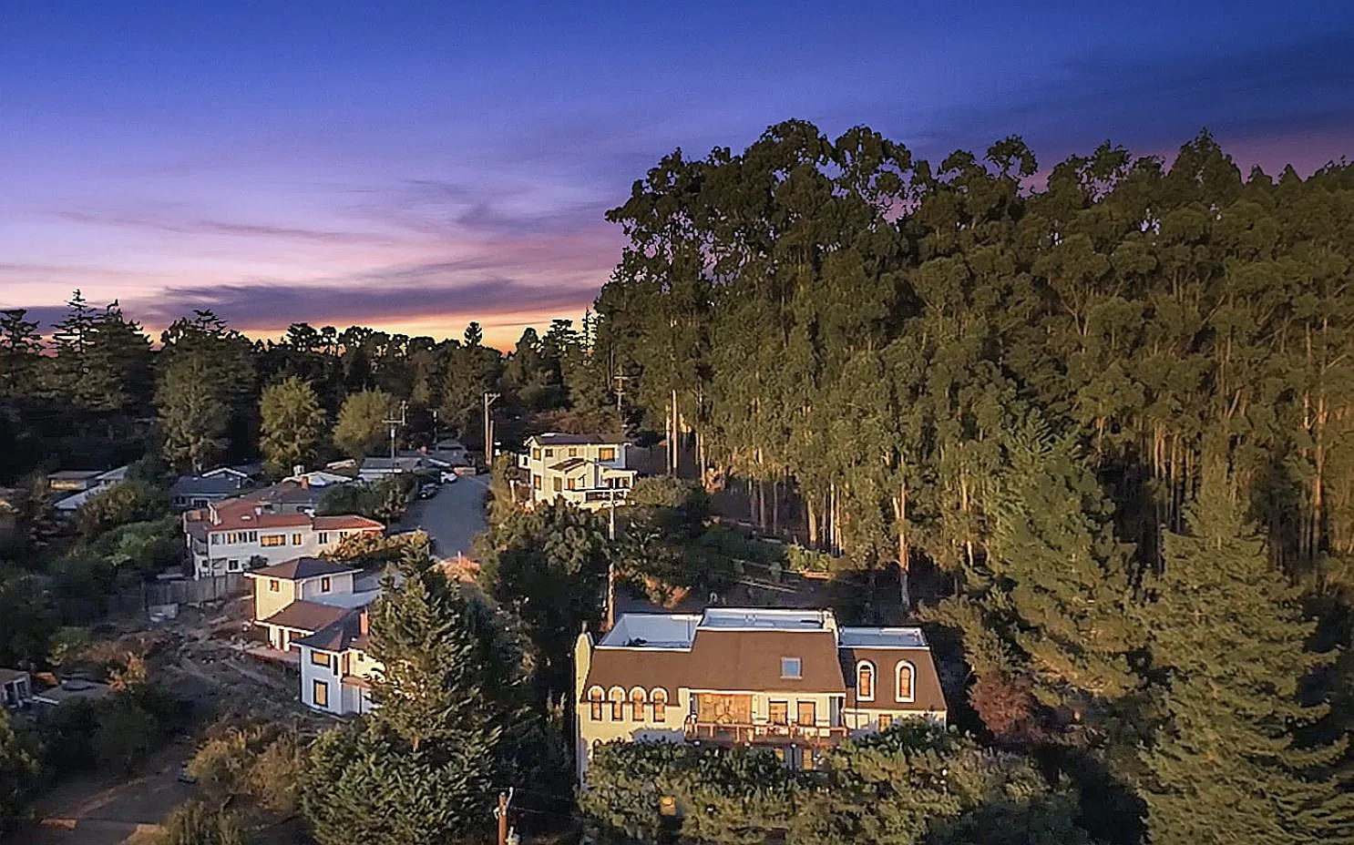 6533 Castle Dr — Photo 1