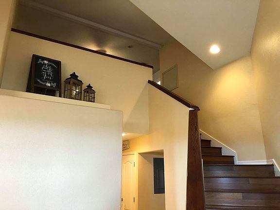3rd image of 13415 Fountainbleau Dr
