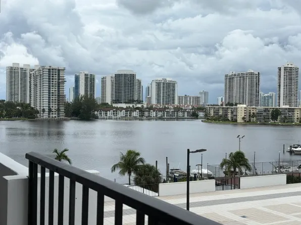 2780 NE 183rd St, Aventura, FL