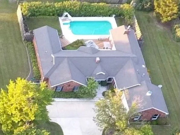 1 Tahoe Pl, Rantoul, IL 61866