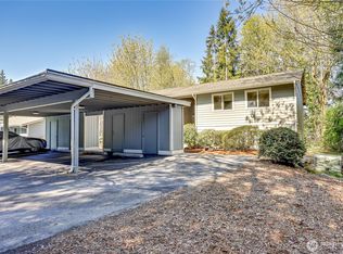 2979 SE Mile Hill Dr APT F4, Pt Orchard, WA