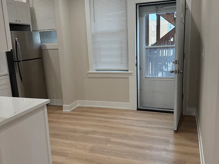 7503 N Seeley Ave #7507-3 — Photo 8