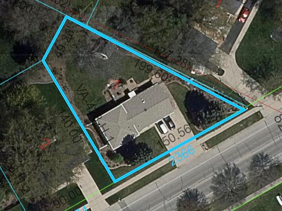 3rd image of 2366 S Ridge Rd