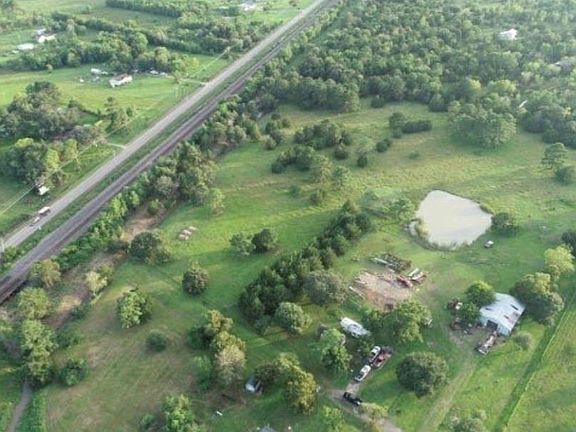 3rd image of 2106 1st St