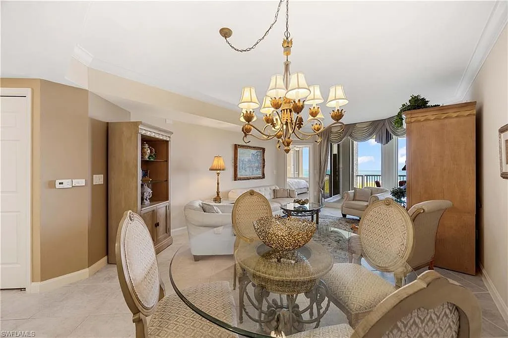 2 bed, 2.0 bath, 1697 sqft, $18,000 — Photo 4