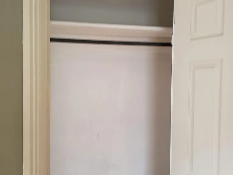 240 Valley St #3 — Photo 10