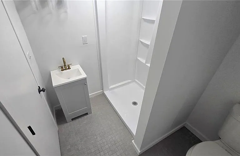 4560 Friendship Ave #2 — Photo 12