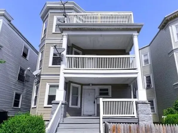 8 Ridgewood St #1, Dorchester, MA 02122
