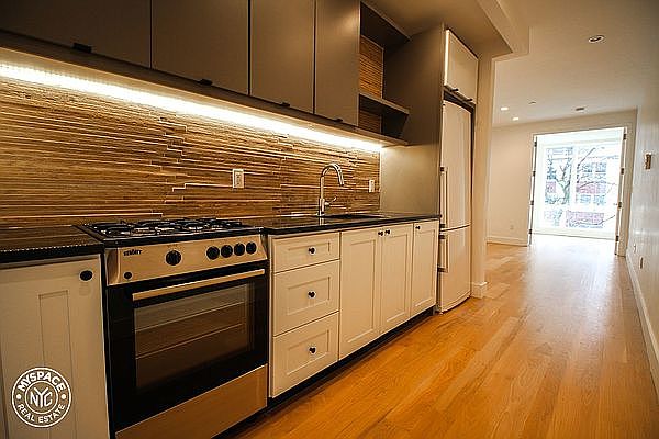 1st image of 99 Montrose Ave #1