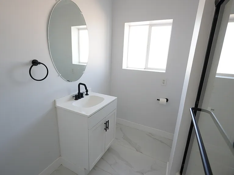4545 W Columbia Way — Photo 22