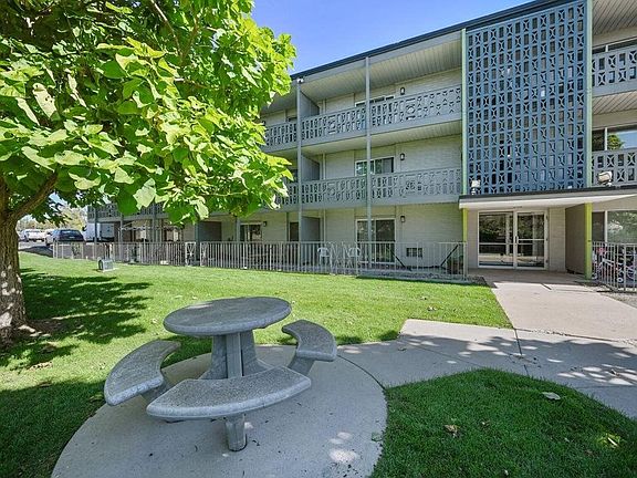5th image of 2801 W 70th Ave #302