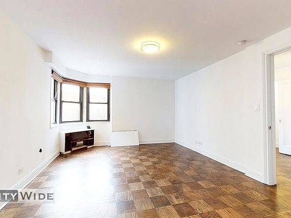 5th image of 145 E 16th St #14R