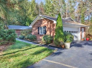 420 Brandon Rd, Hendersonville, NC 28739