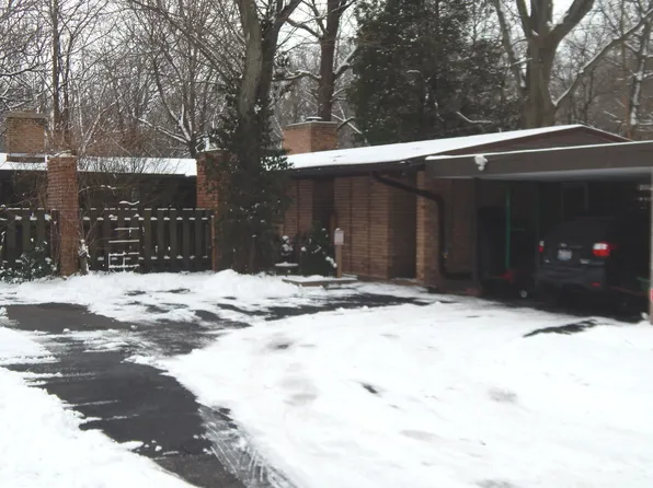 2036 Miraflores Ave, Waukegan, IL 60087