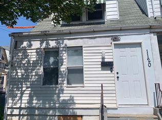 1120 White St, Chester, PA