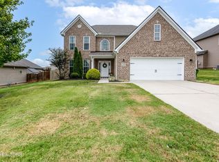 718 Rindlewood Ln, Maryville, TN 37801