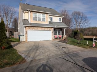 6 Maxim Ct, Arden, NC 28704