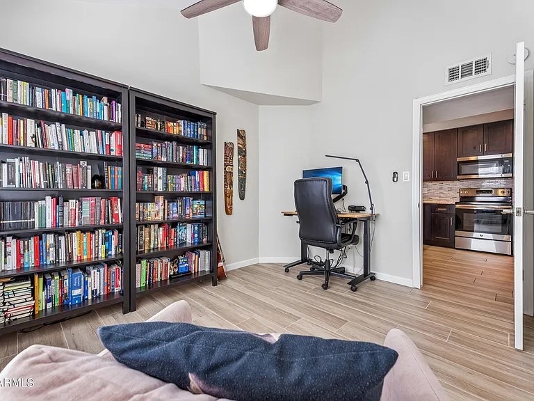 10115 E Mountain View Rd #2049 — Photo 16