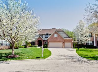 2172 Beaver Creek Dr, Vernon Hills, IL