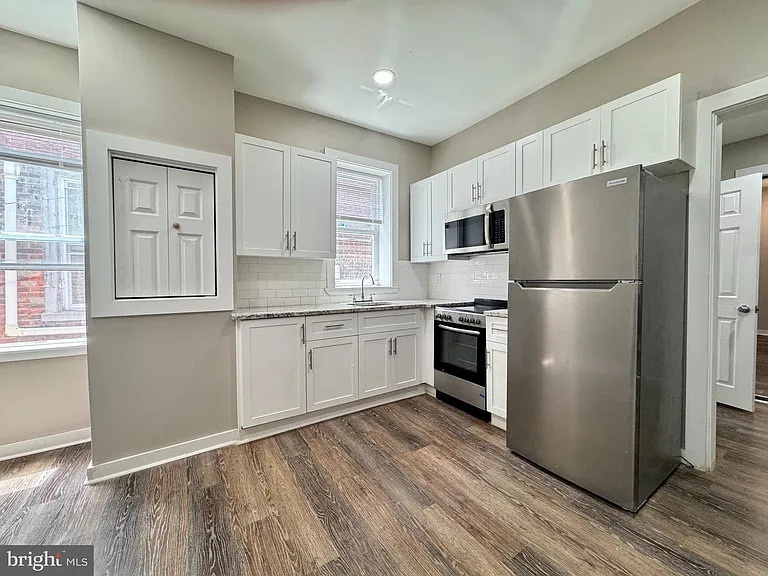 247 S 44th St #2 — Photo 2