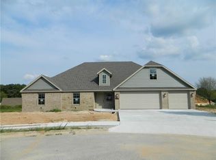 395 Schaefer Ct, Pea Ridge, AR 72751