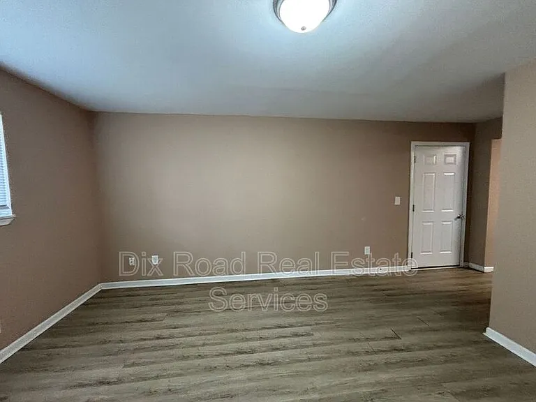 601 Brelsford Ave — Photo 15