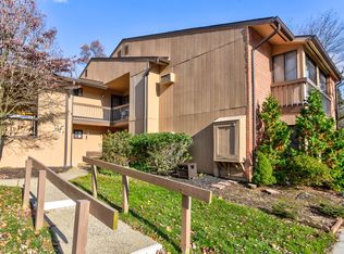 36 Medford Ct, Red Bank, NJ