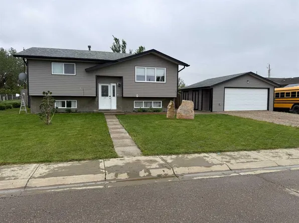 302 N 5th Ave W, Warner, AB T0K 2L0