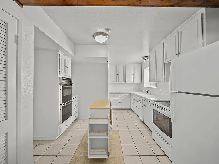 22647 Margarita Dr — Photo 10
