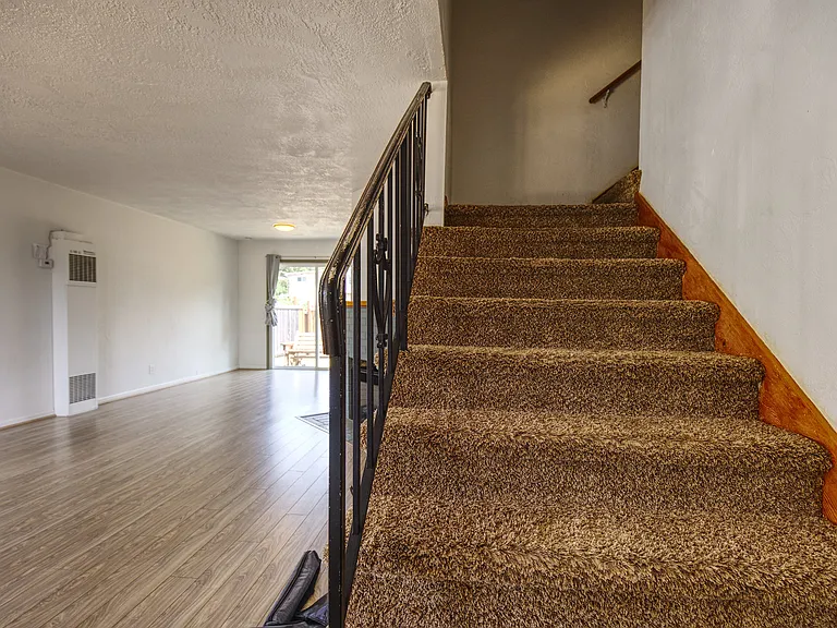 1180 Fairmount Ave S — Photo 12