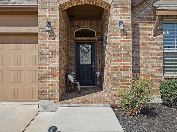 2nd image of 8809 Thompson Rd