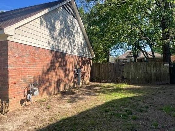 2nd image of 7299 Stonington Dr
