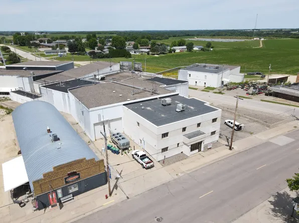 10 S Main St, Altura, MN 55910