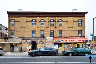 Rented by Next Door Realty NYC