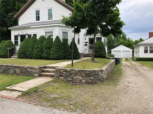34 Newman Ave Floor 2, Johnston, RI 02919