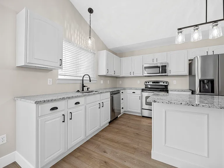 8050 Knights Crossing Dr — Photo 29