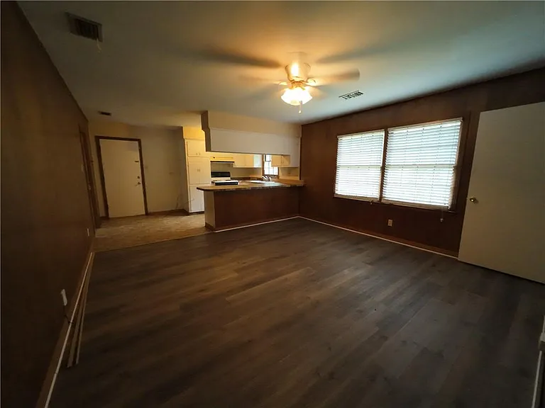 5209 Maudelayne Dr N — Photo 15