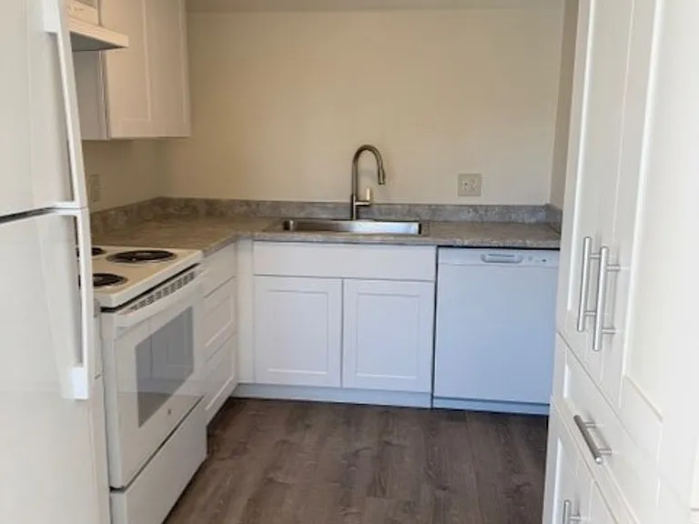 1322 Marauder Dr — Photo 3