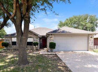 828 Atchison Dr, Saginaw, TX 76131